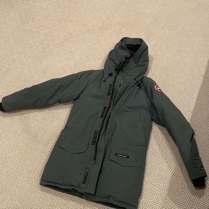 Canada goose parka. Very good condition. Color is "Slate"